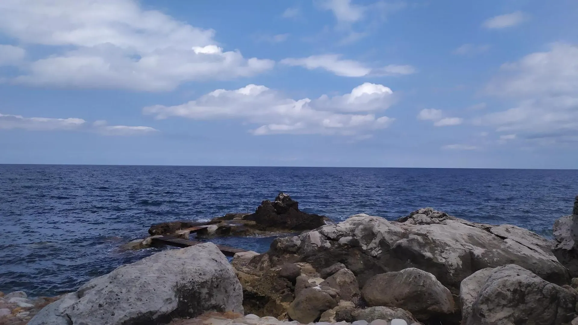 Alle Due Torri, Villa Sulla Roccia A Picco Sul Mare Altavilla Milicia Italia