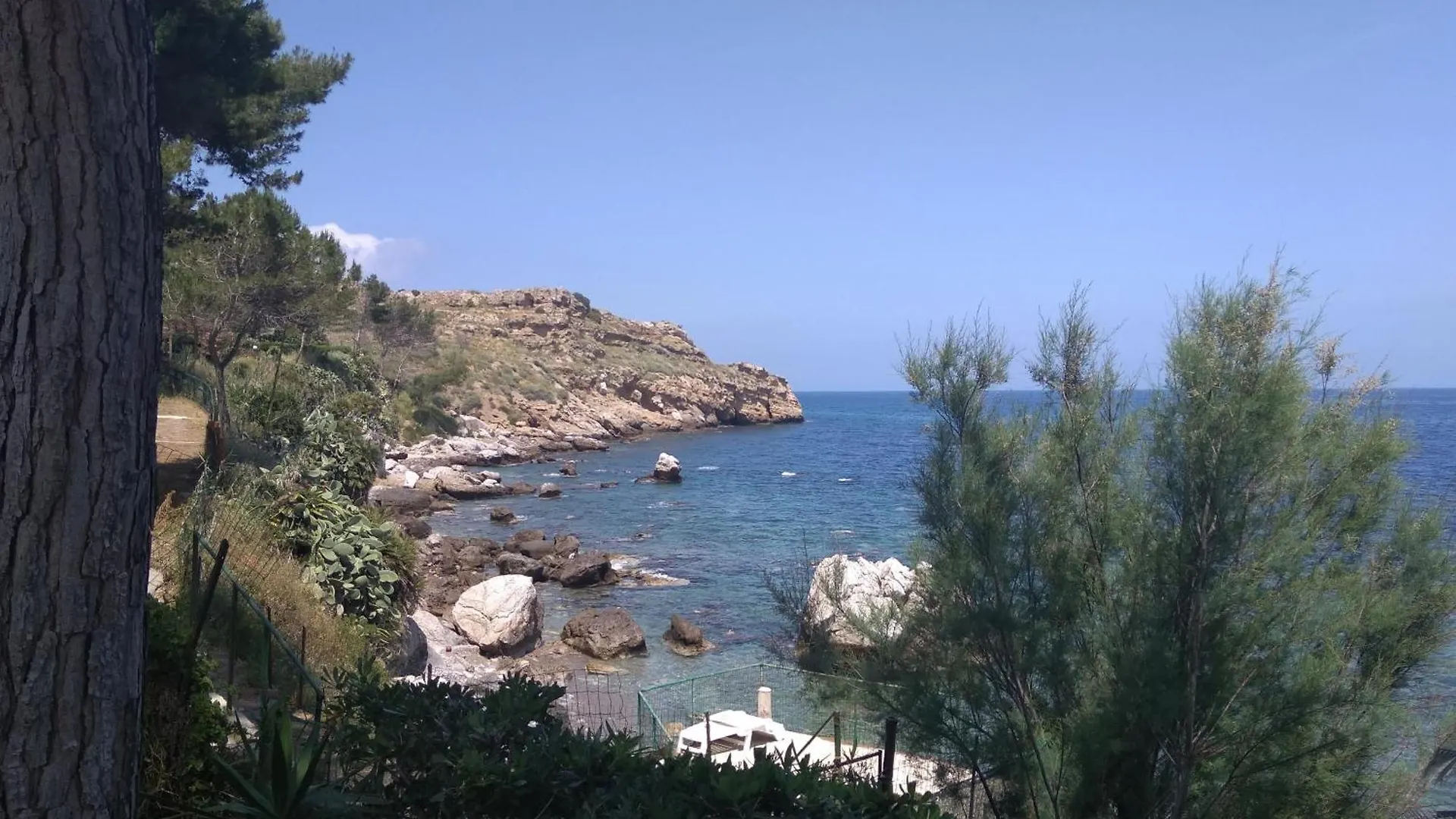Alle Due Torri, Villa Sulla Roccia A Picco Sul Mare Altavilla Milicia 0*,